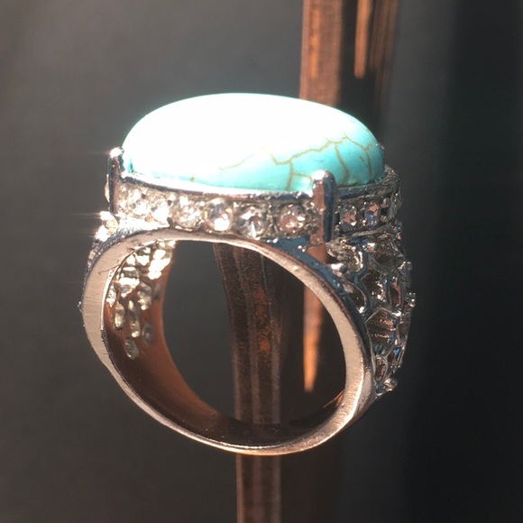 BLING RING-Turquoise/rhinestone/silver tone filagree, prong set, size 8 NWOT - Picture 7 of 12